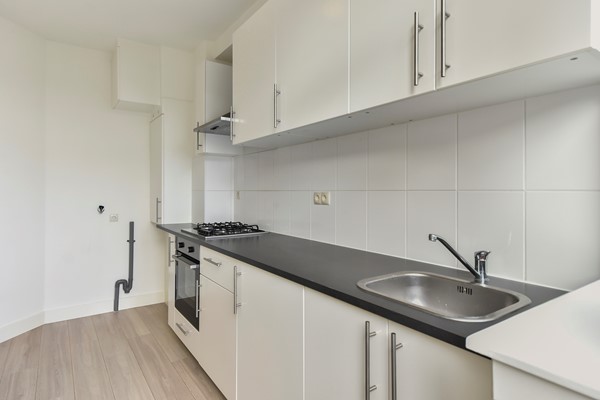 Medium property photo - Eerbeeklaan 8, 2573 HS Den Haag
